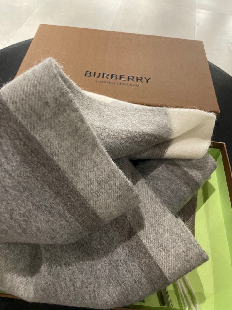 BURBERRY